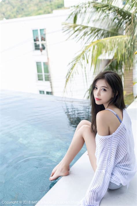 京多安社媒晒与加拉塔萨雷签约照片，税后年薪450万欧